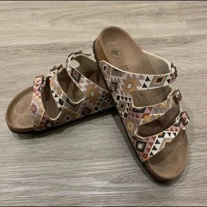 Birkenstock. Style: Florida Fresh Vegan. Color: Printed Mocha. Size: 39